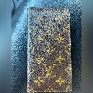 Louis Vuitton bifold wallet
